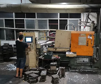 Die Casting step at the Virtue Hardware Co., Ltd factory in Wenzhou